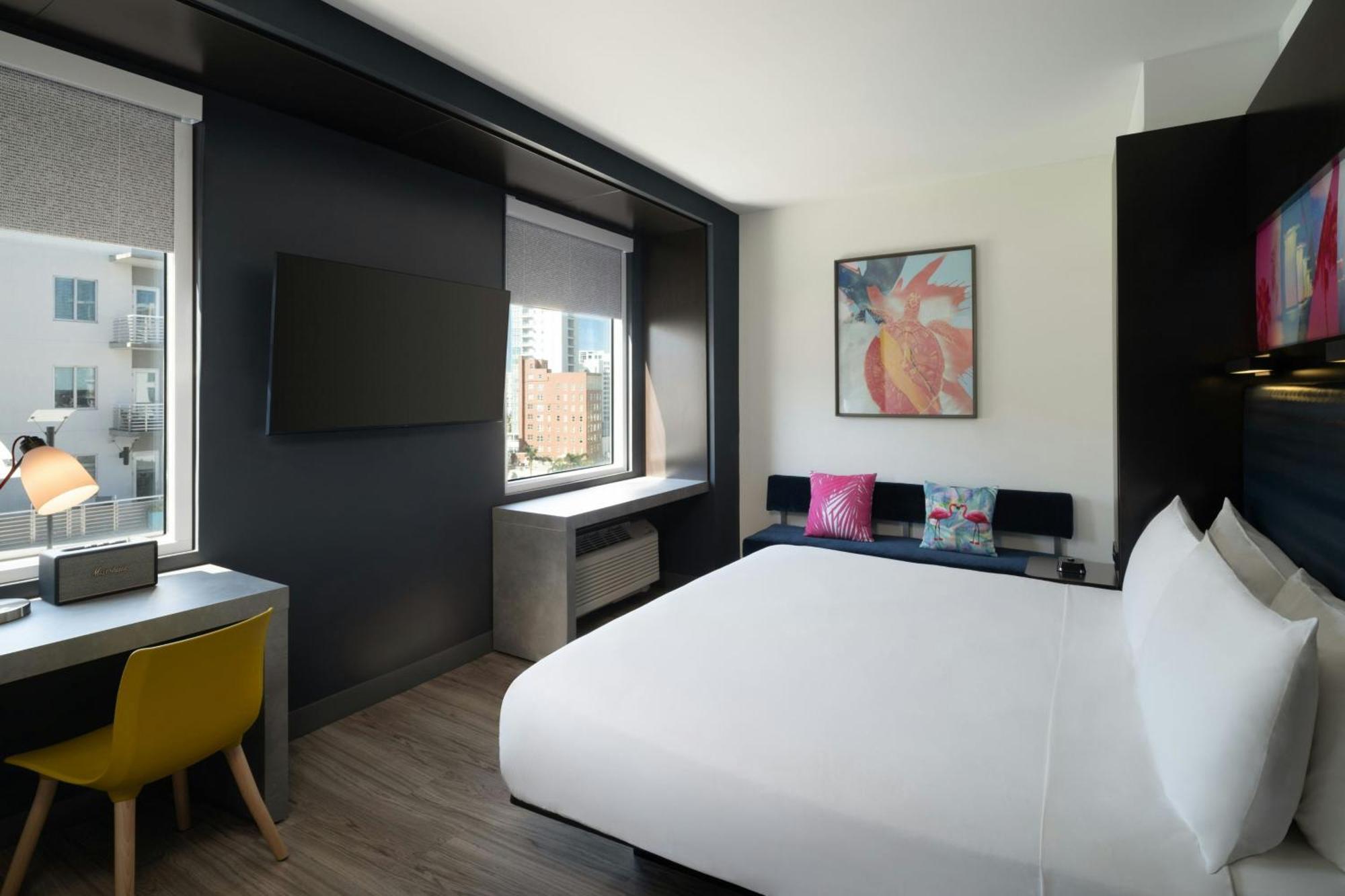 Aloft King Room,1643184637:JPEG