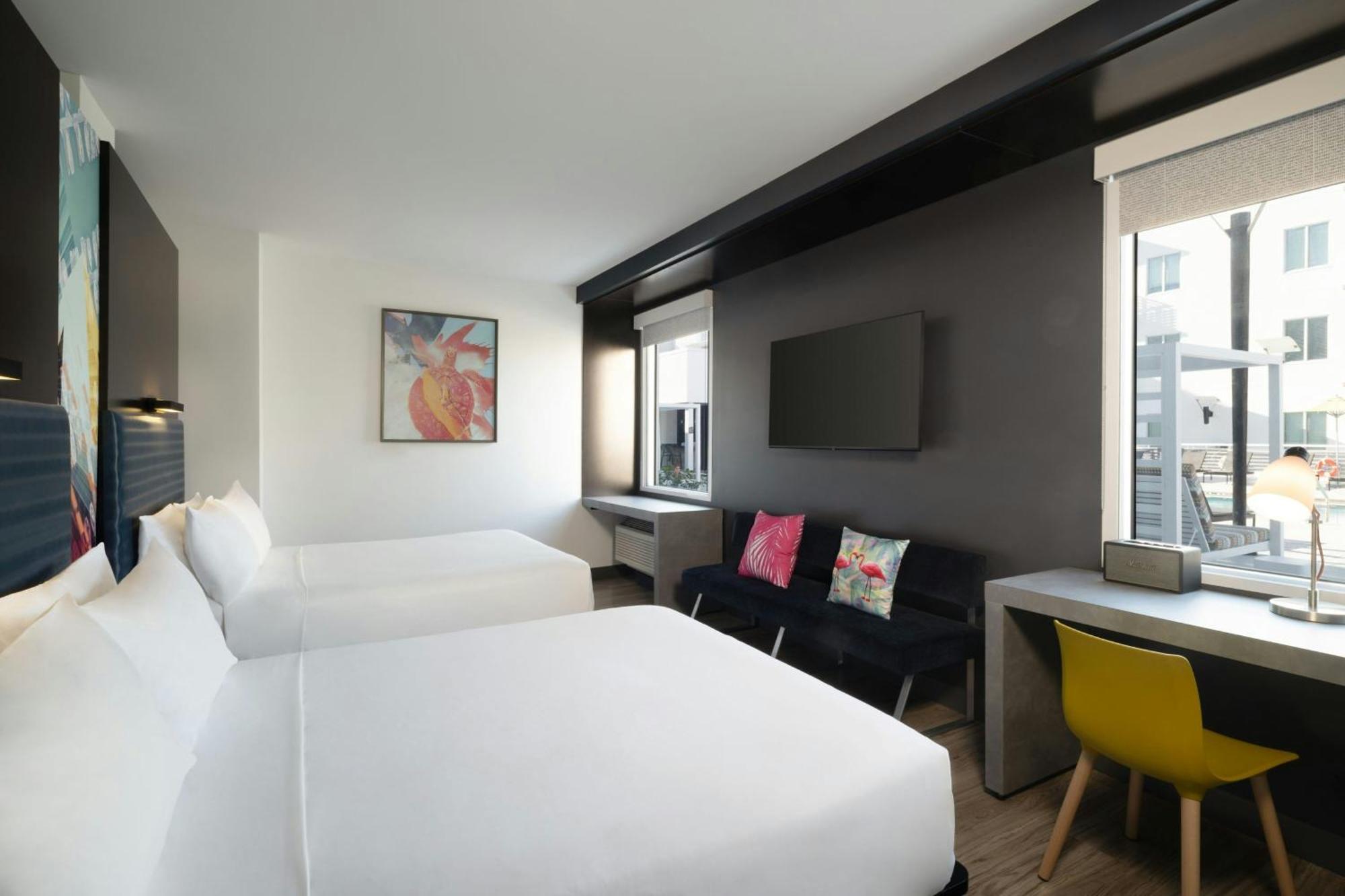 Aloft Double Queen 2 Queen Beds,1643184608:JPEG